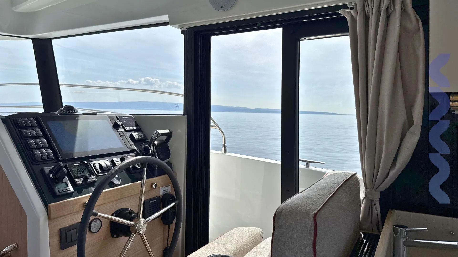 swift trawler 37 - premijera 2026 - slika 13