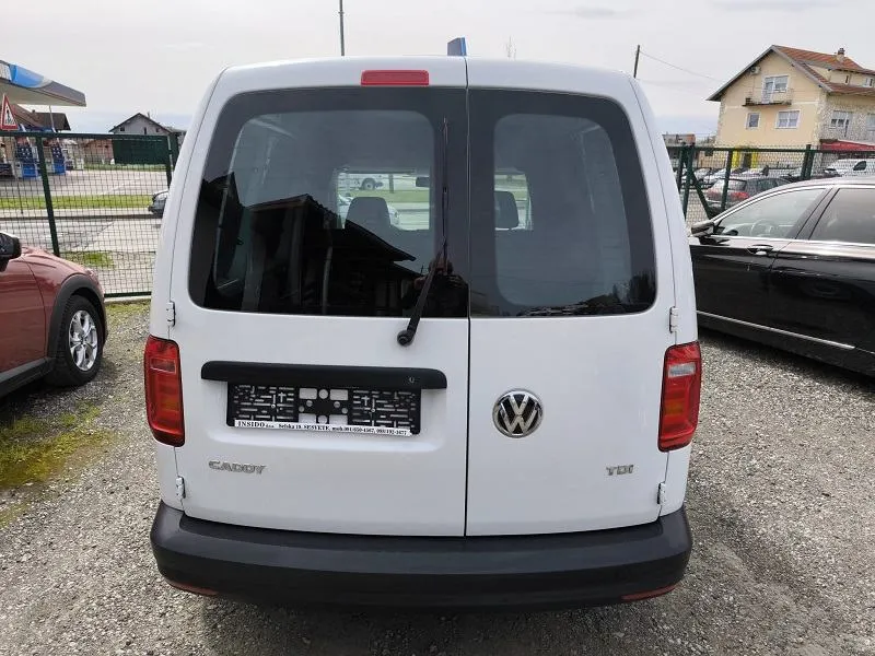 volkswagen caddy 2.0 tdi*klima*park.senzori* - slika 6