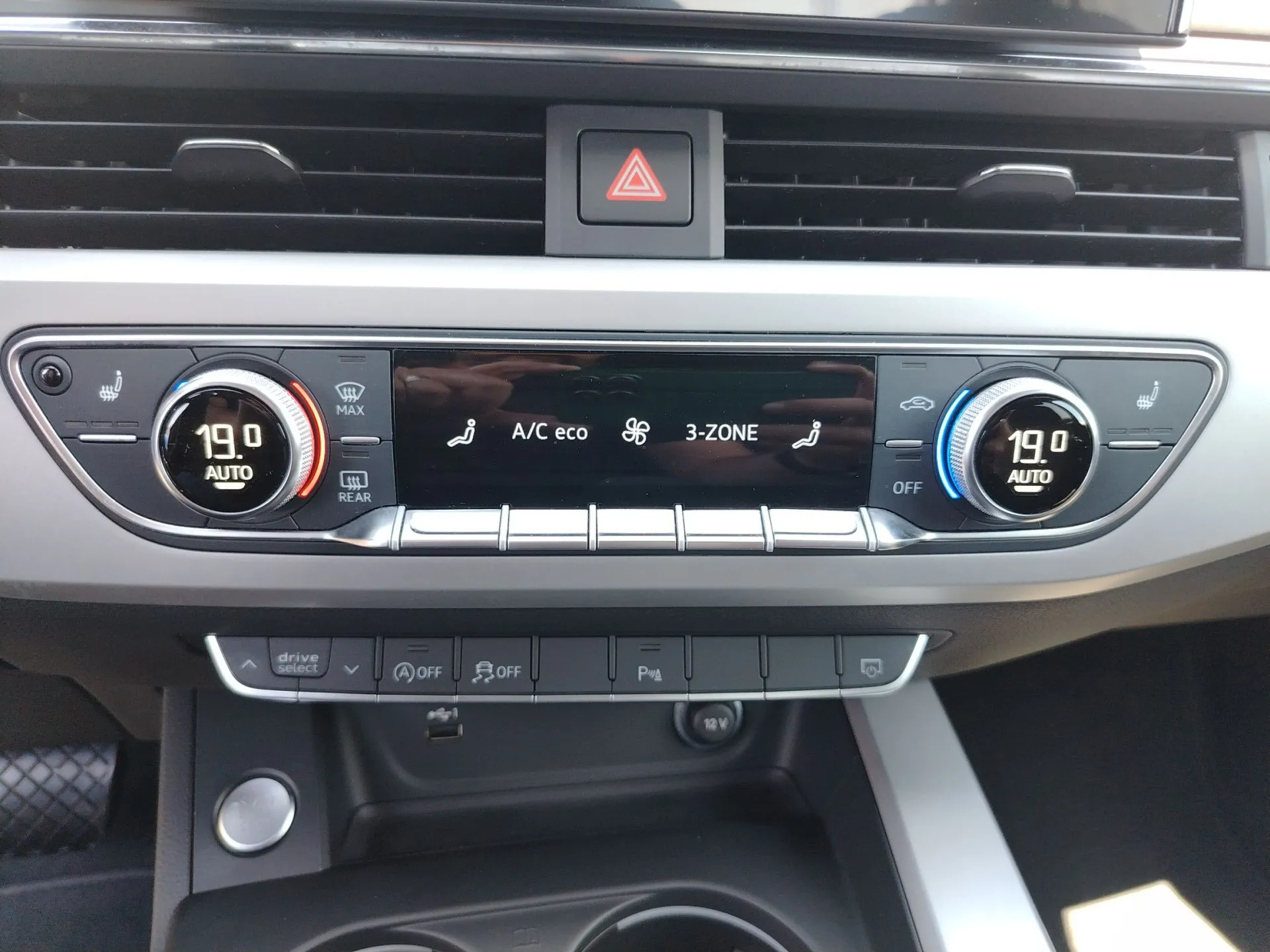 audi a4 40 tdi advenced - slika 14