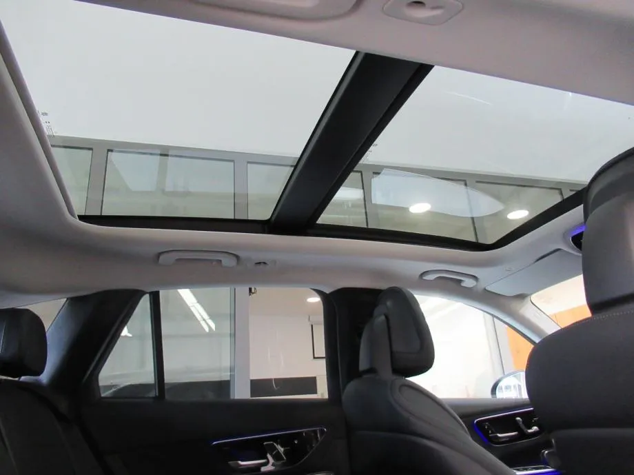 mercedes-benz glc 300 de 4m avantgarde panorama/head-up/burmester/360° - slika 15