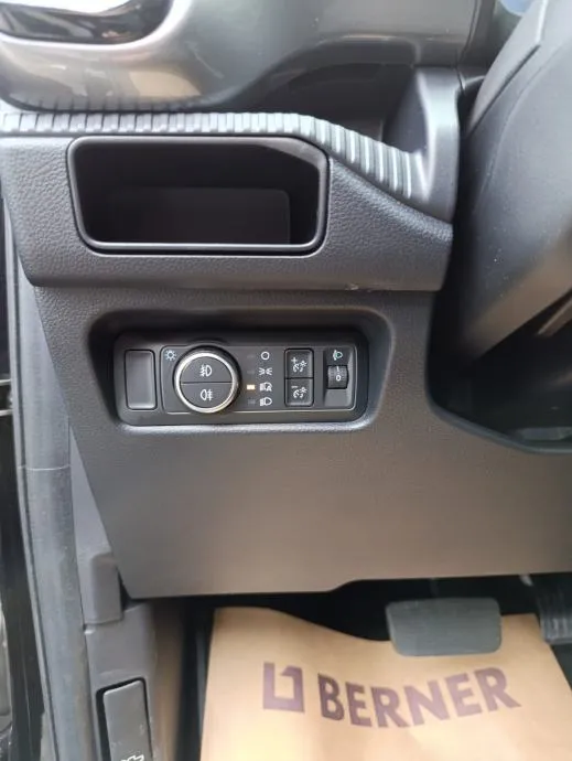 ford ranger xlt 4wd - slika 15