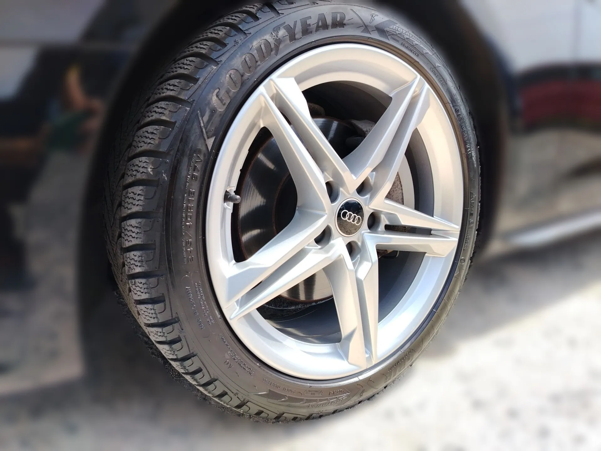 audi a4 40 tdi s tronic quattro s line - slika 6