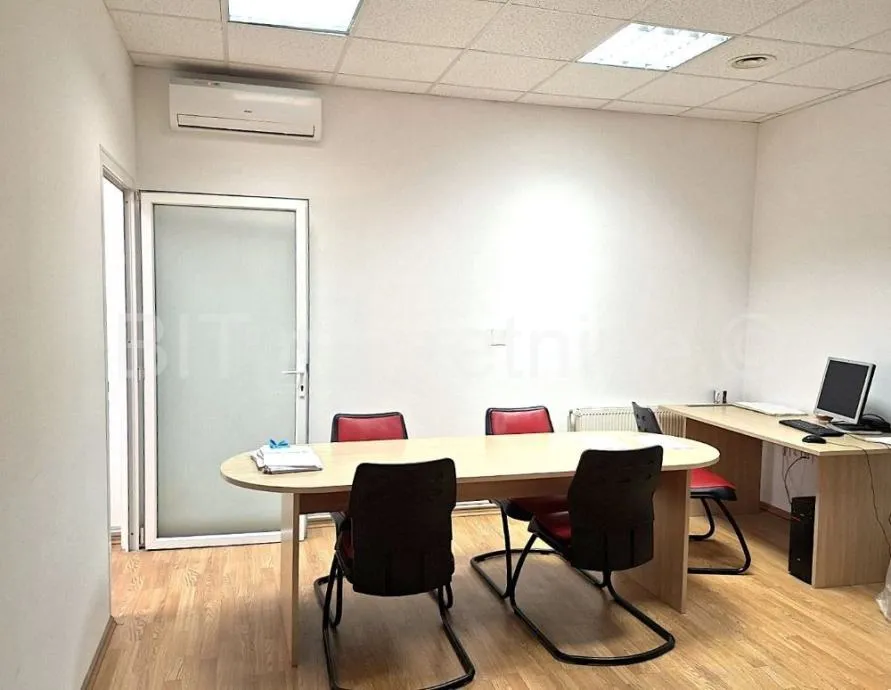 poslovni prostor prodaja centar 1500 m2 (prodaja) - slika 21