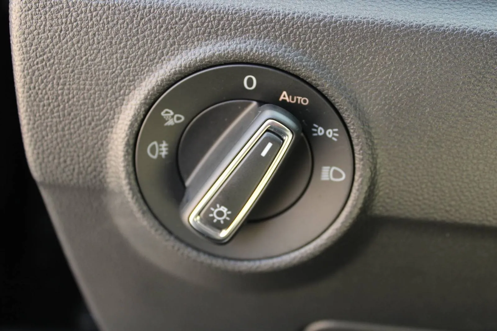 vw t-roc 2.0 tdi dsg style *led, kamera* - slika 14