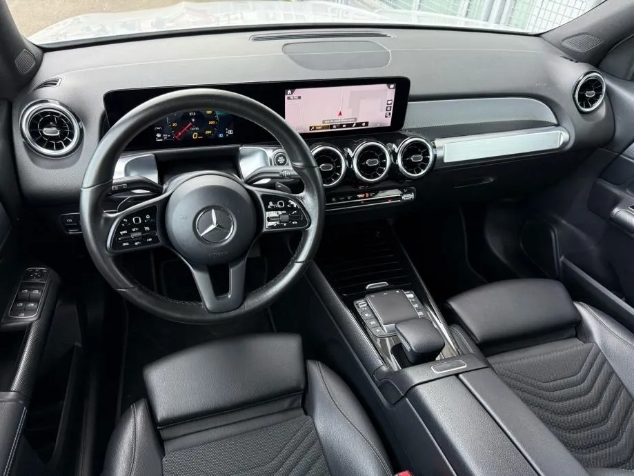 mercedes glb 200d automatik °velika navi°kamera°leasing bez učešća° - slika 17