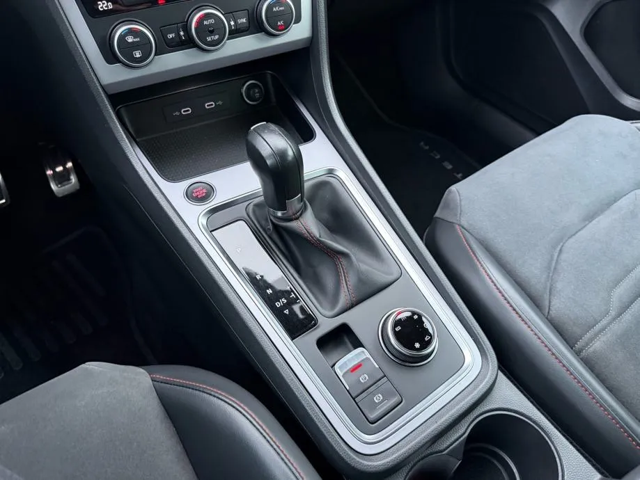 seat ateca 2,0 tdi dsg fr 4x4 °virtual°velika navi°alcantara°leasing° - slika 14