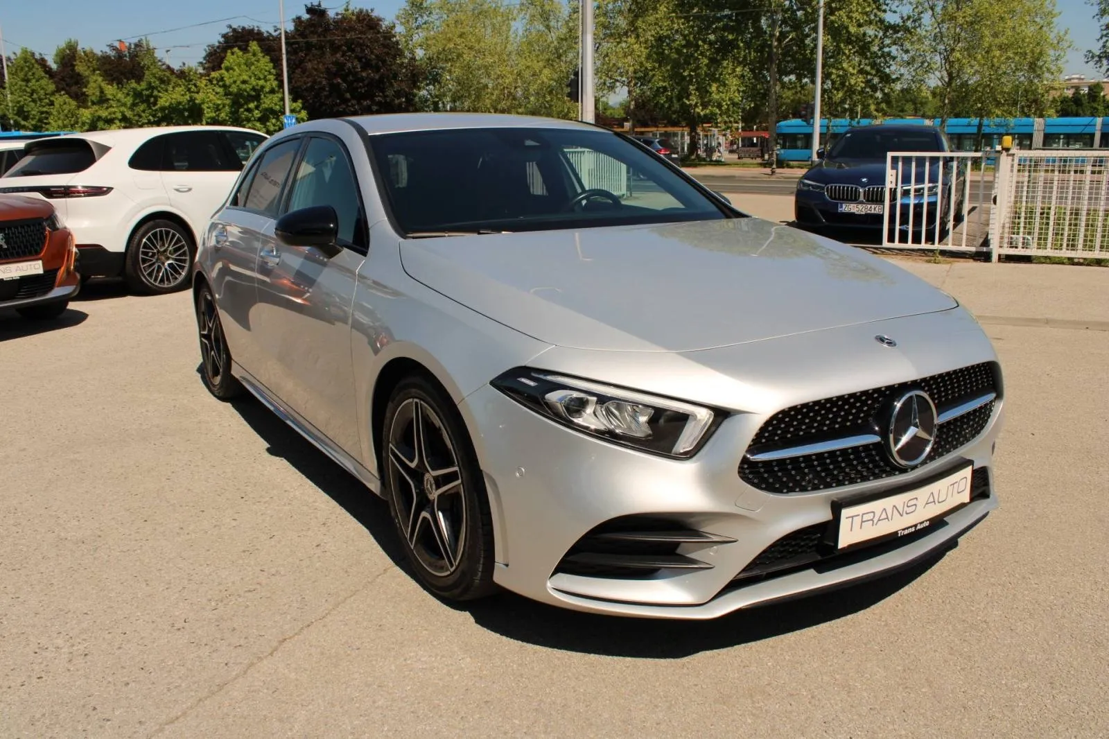 mercedes-benz klasa a 180d automatik amg *led, navigacija, kamera* - slika 3