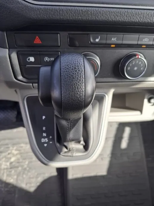 volkswagen crafter 2.0 tdi*140ks*automatik*klima*webasto*krovni nosači - slika 19