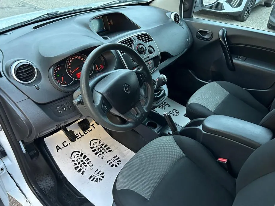 renault kangoo 1.5 dci - 2021 - 135.000km - klima - servisna - slika 11