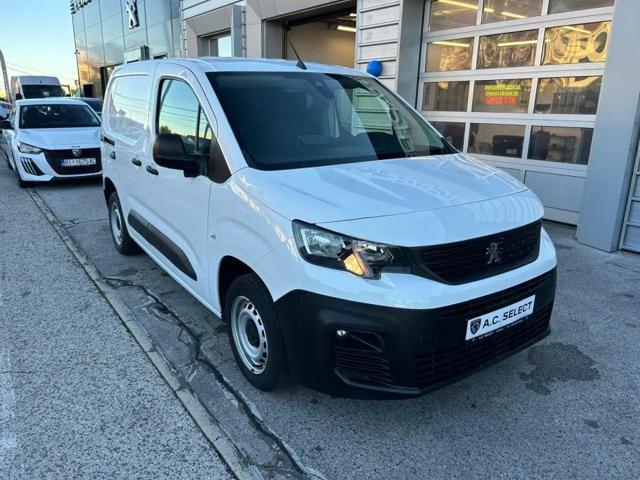 peugeot partner 1.2 - n1 - 2021 - 120000km - kamera - navi - tempomat! - slika 2
