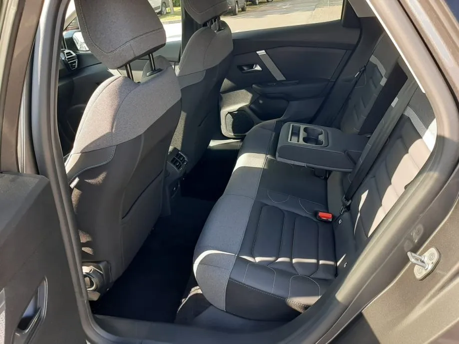 citroën c4 x max puretech 130 eat8 - slika 11