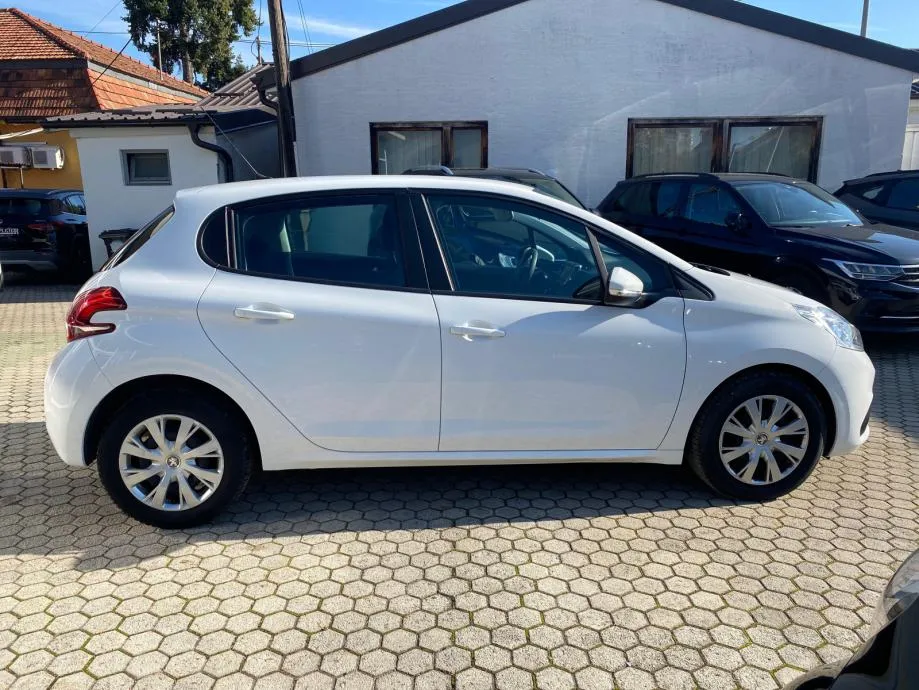 peugeot 208 1,2 affaire 4xgarancije - slika 7