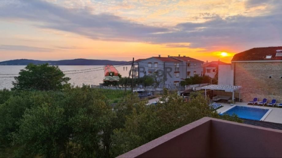 bibinje-apartmanska kuća sa 8 apartmana - slika 13