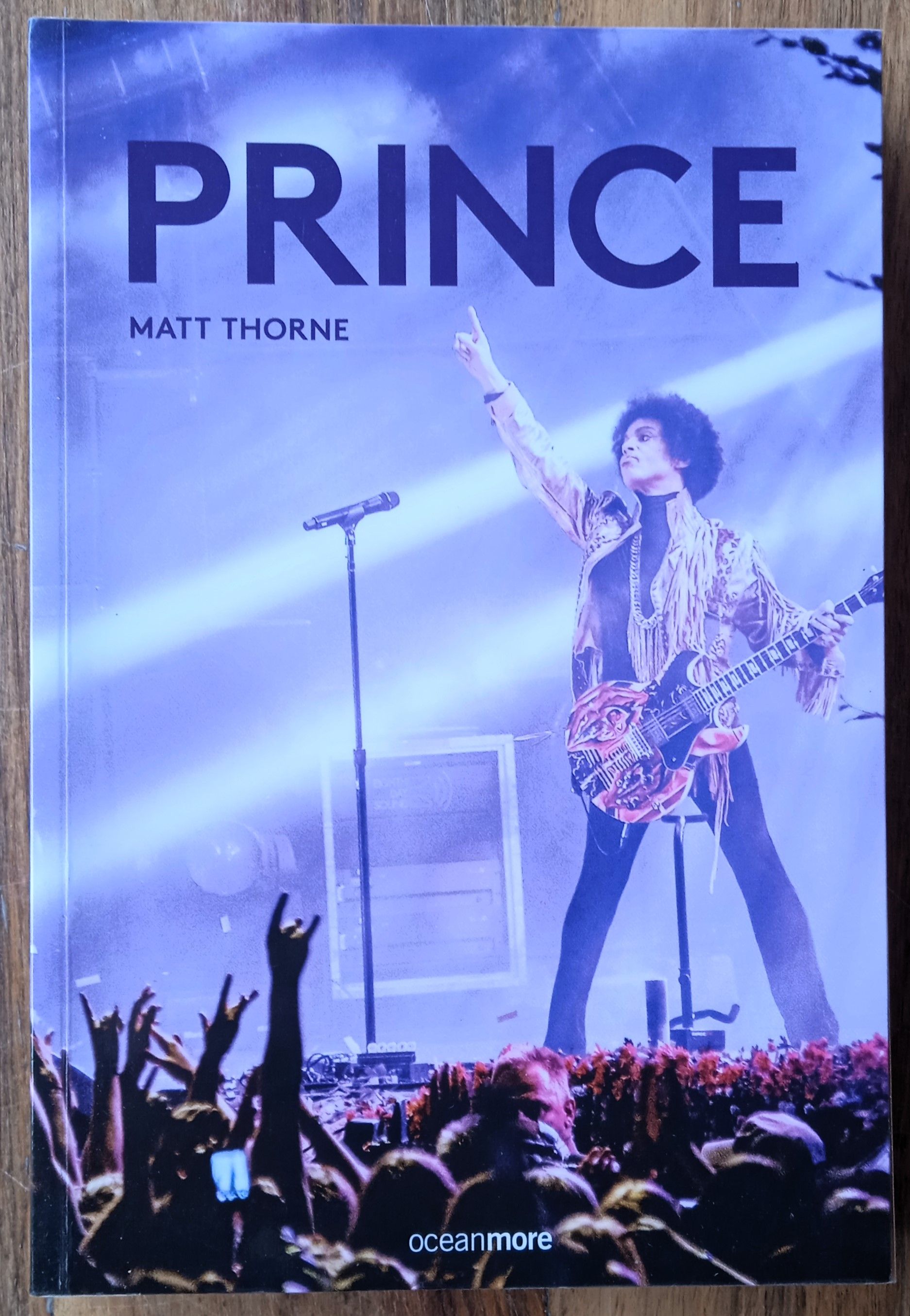 PRINCE Matt Thorne - Sisak