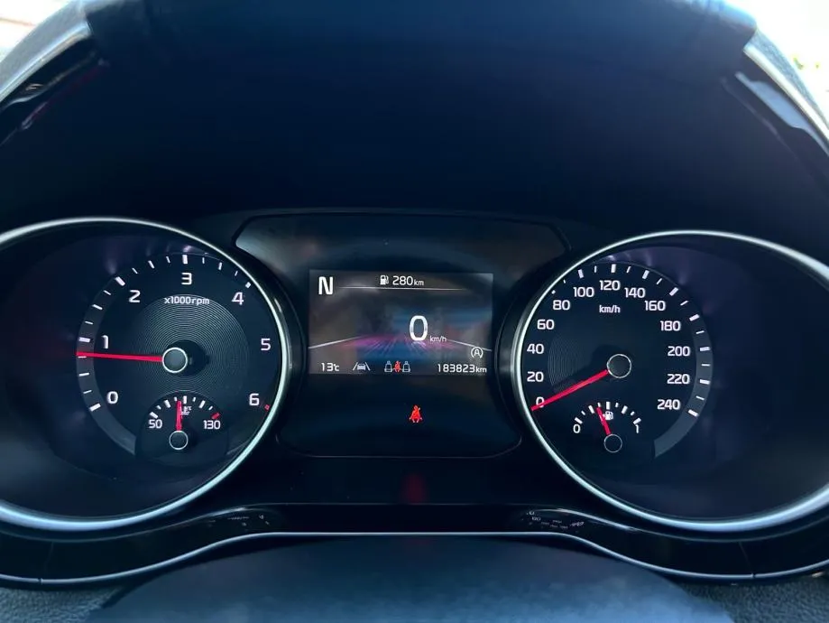 kia ceed 1.6 crdi - 2023 - servisna - navi - garancija - reg.1.god. !! - slika 12