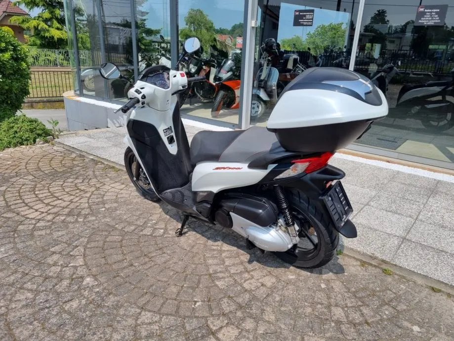 honda sh 300i sport abs, a2 kategorija, s garancijom, 2016 god. - slika 9