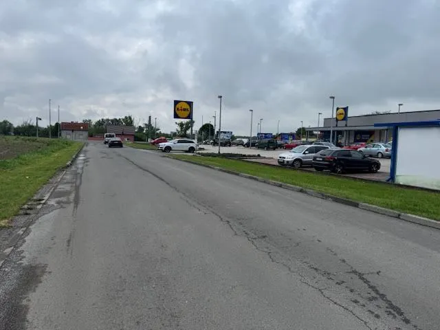 vukovar priljevo (obala 10) zem, 3886 m2 između lidla, hey parka i si - slika 3
