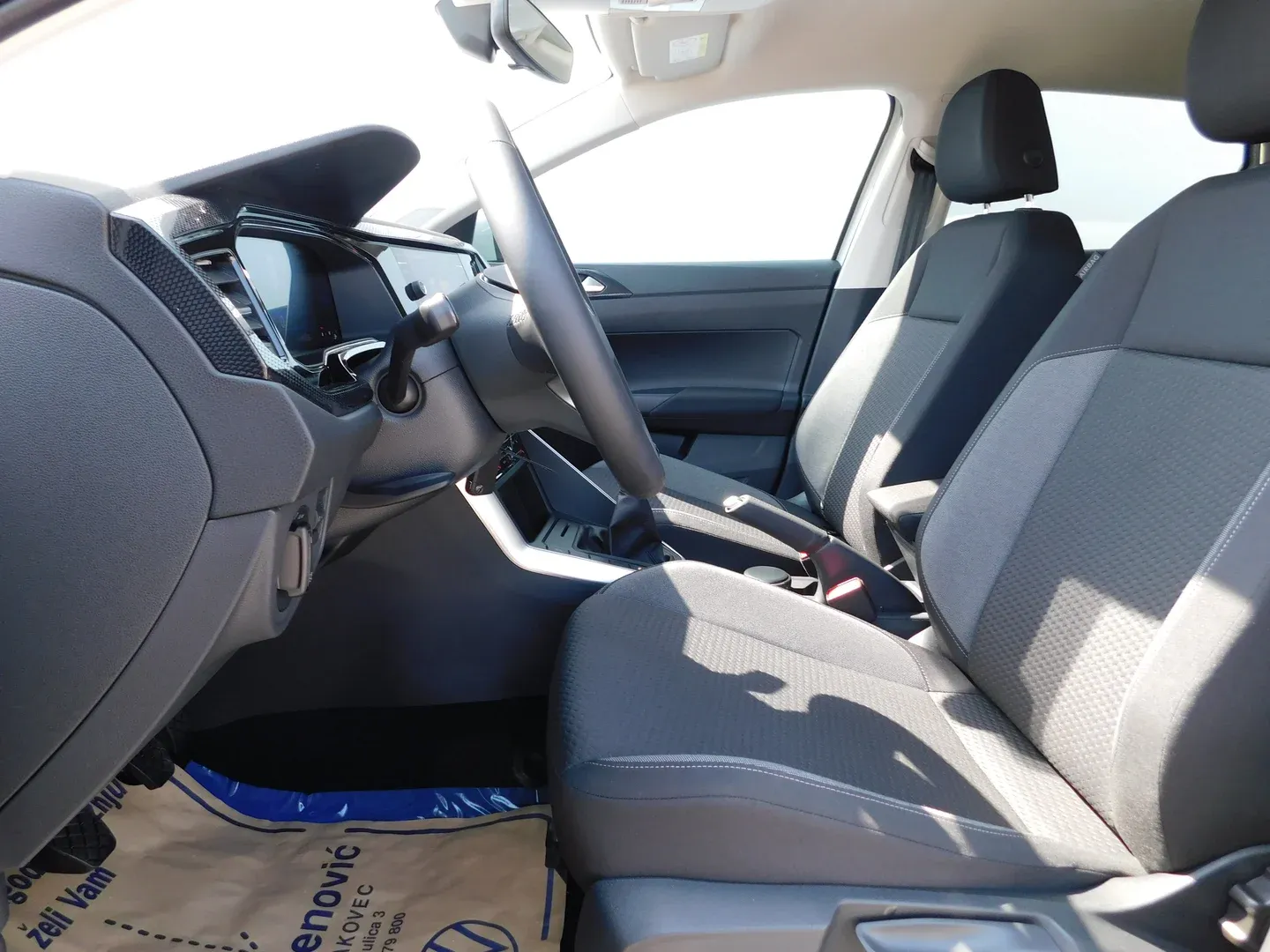 12794 volkswagen taigo 1.0 tsi 4life - slika 8