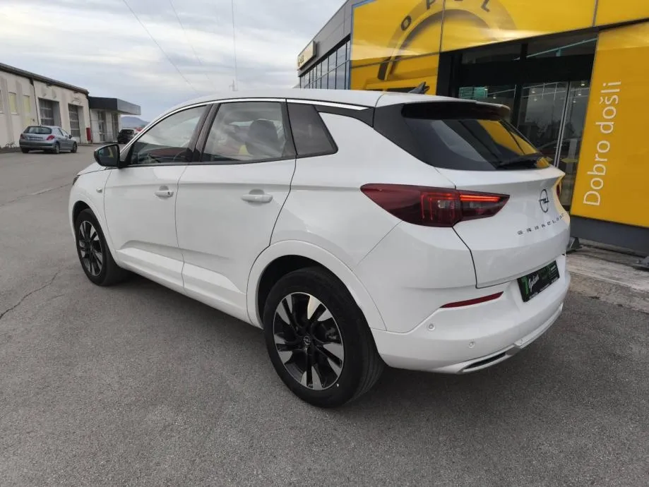 opel grandland design&tech aut 1.5d s/s,96kw - 7 godina garancije! - slika 3