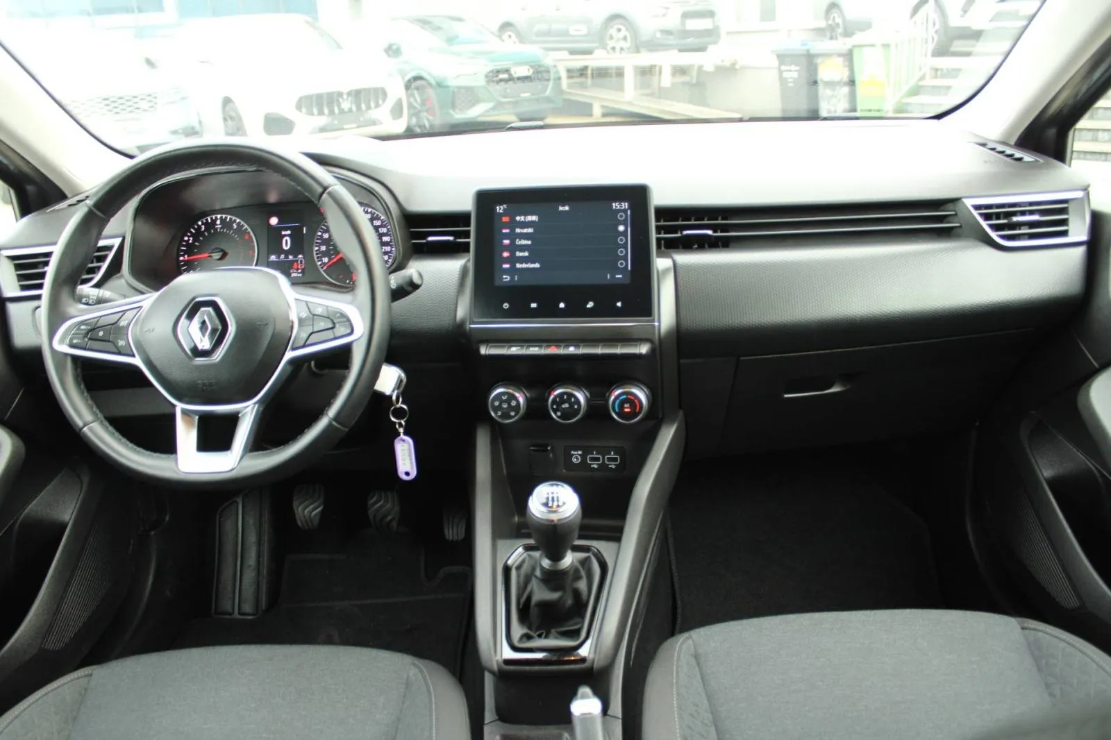 renault clio 1.0 tce equilibre - slika 12