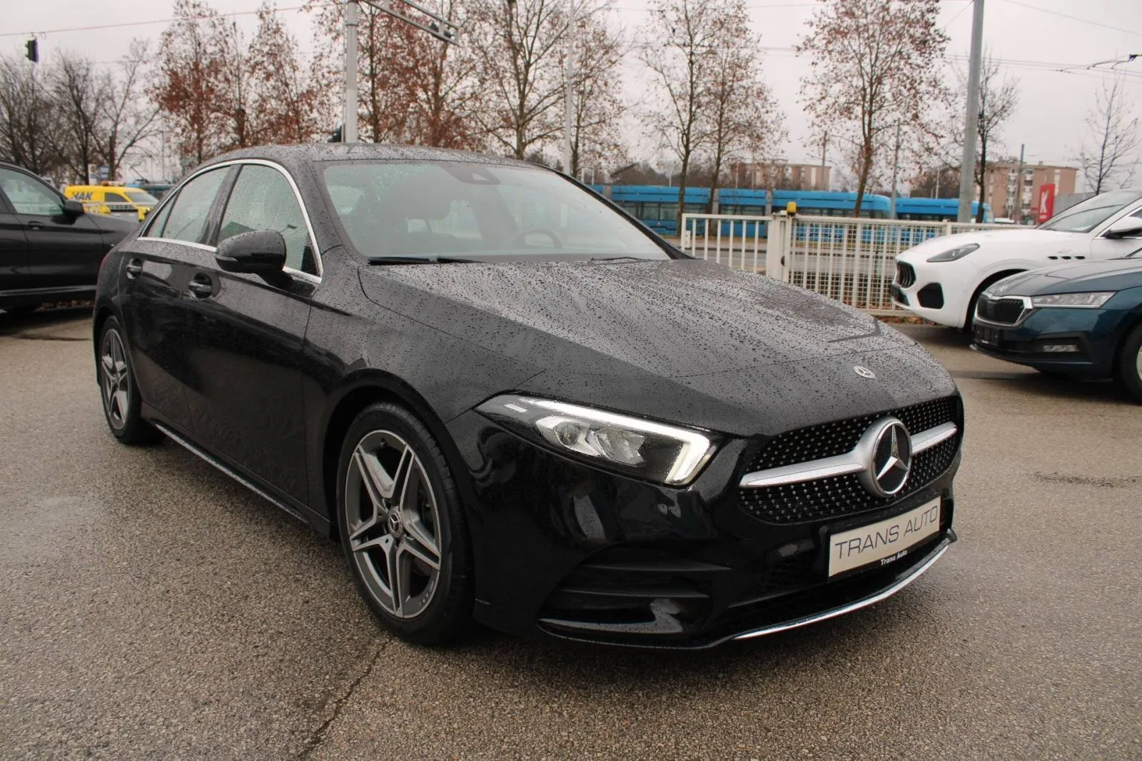 mercedes-benz klasa a limuzina a180d amg automatik *led,navigacija,ka - slika 3