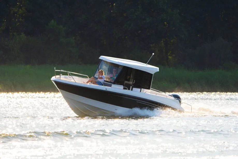 marion 722 pilothouse - slika 9