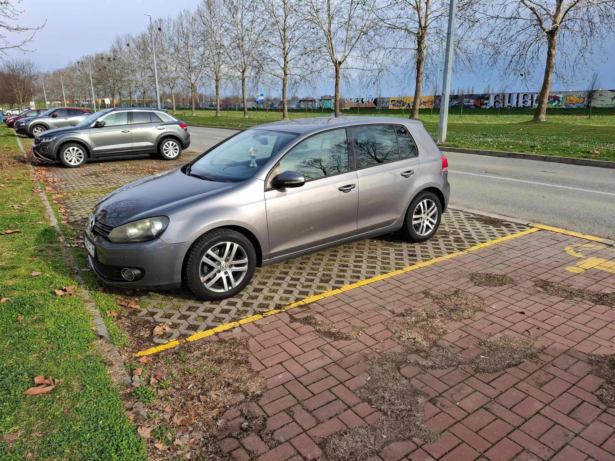 golf 6 , 1.6tdi comfortline - slika 3