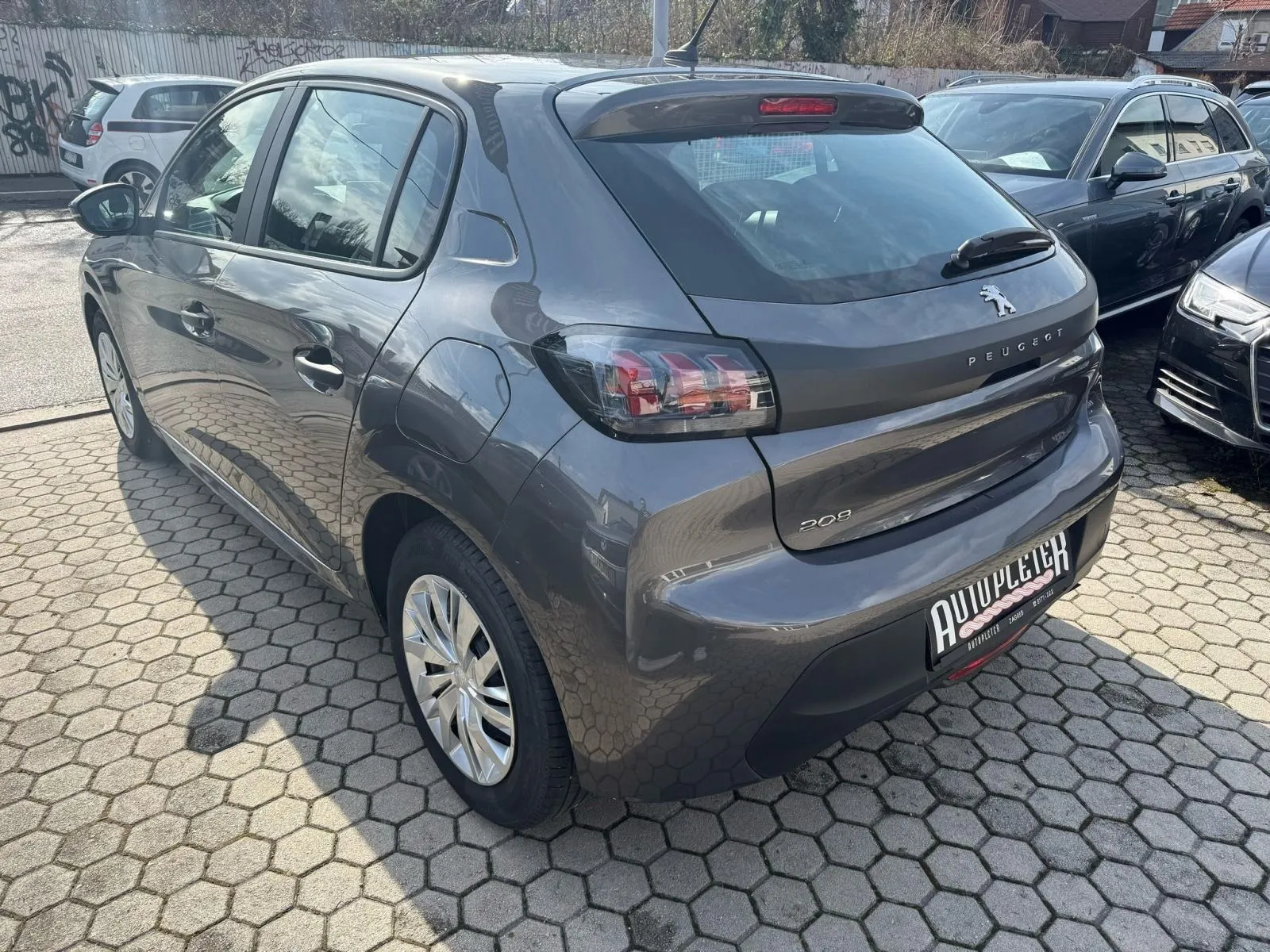 peugeot 208 1,2 puretech, navi, tempomat, 4x garancija!!! - slika 5