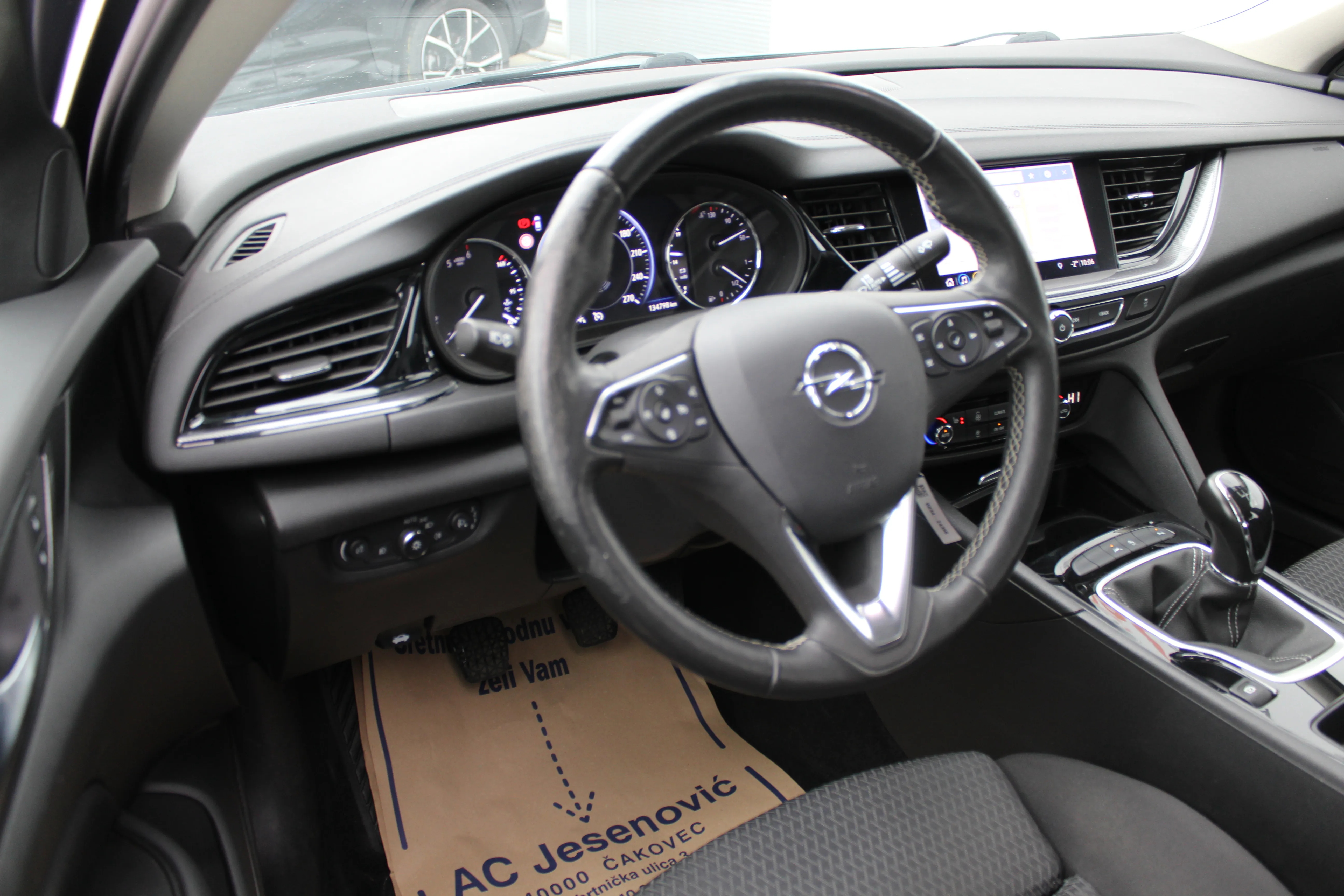 13056 opel insignia grand sport 1,5 d business edition - slika 9