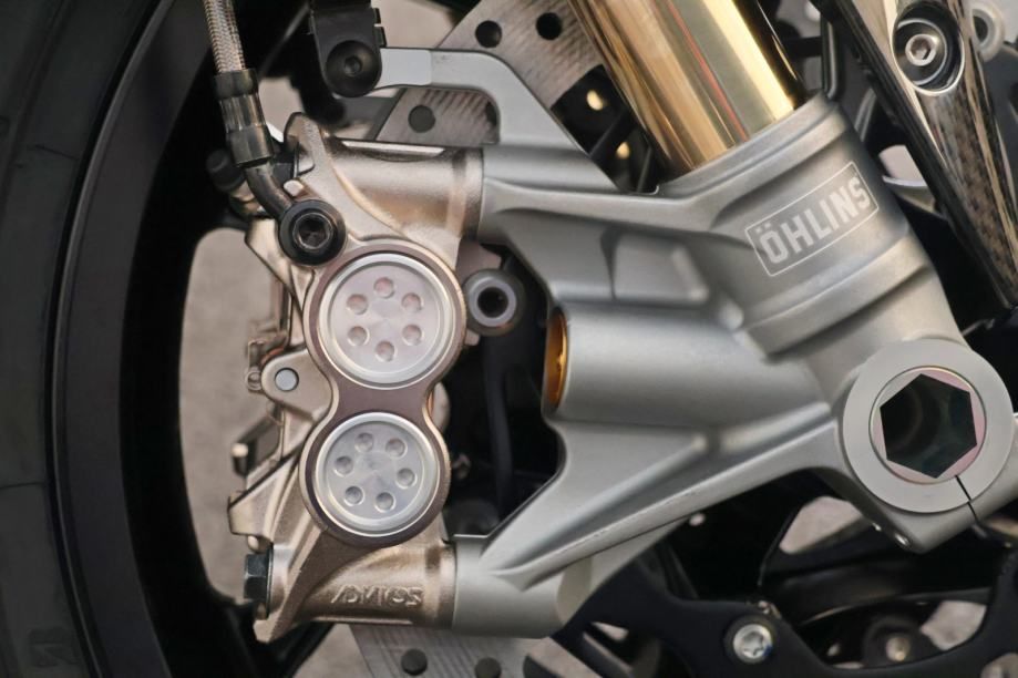 yamaha r1m karbon - novo - moguča registracija - slika 11