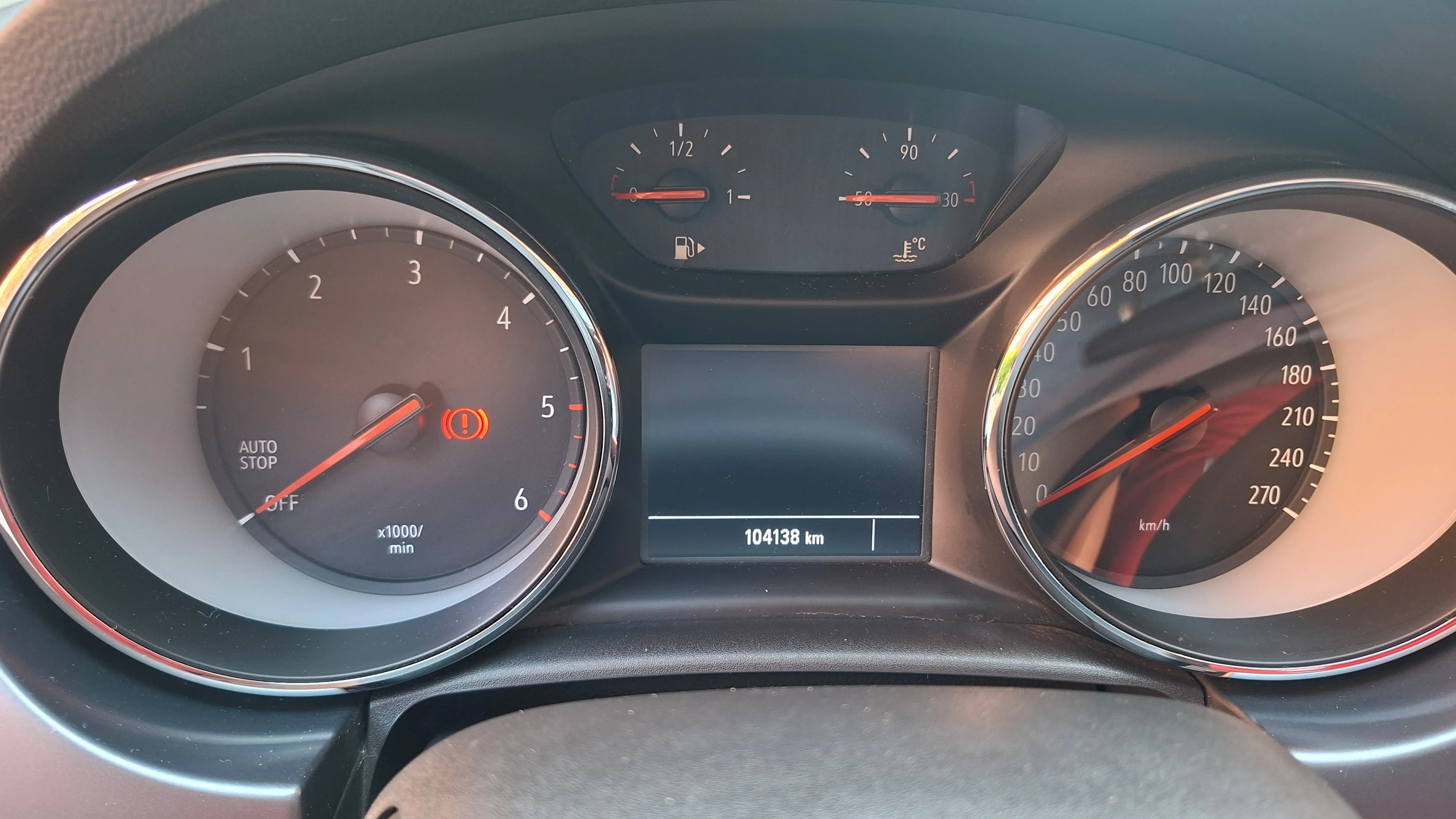 opel astra k 1.5 diesel 90 kw, 2021., 104.000 km - slika 9