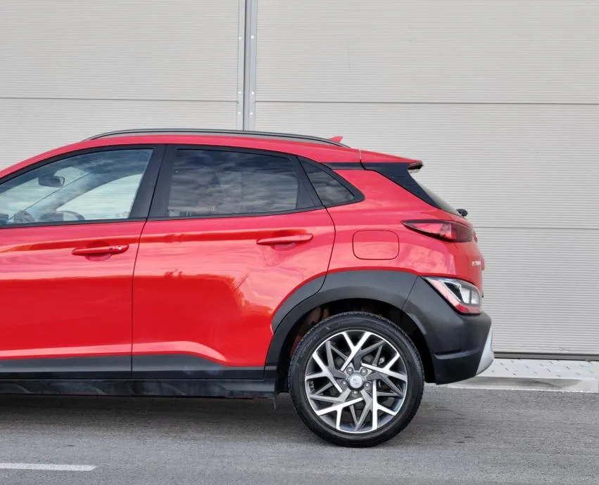 hyundai kona 1,6 gdi hybrid | aut | 18'' alu | reg do 18.03.2026 | - slika 5