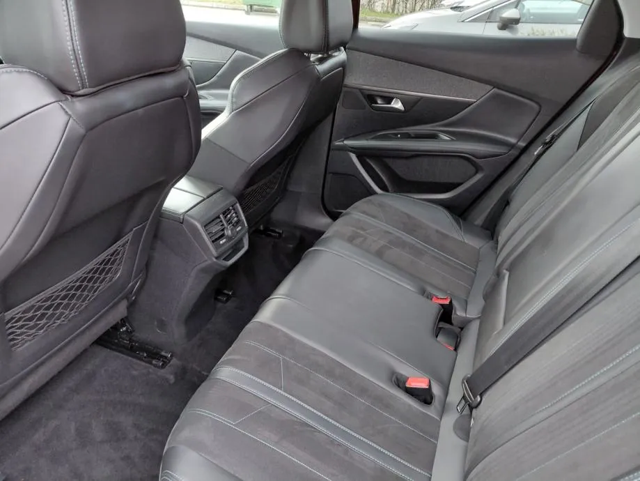 peugeot 3008 1,2 puretech navigacija, kamera, koža / alcantara - slika 4