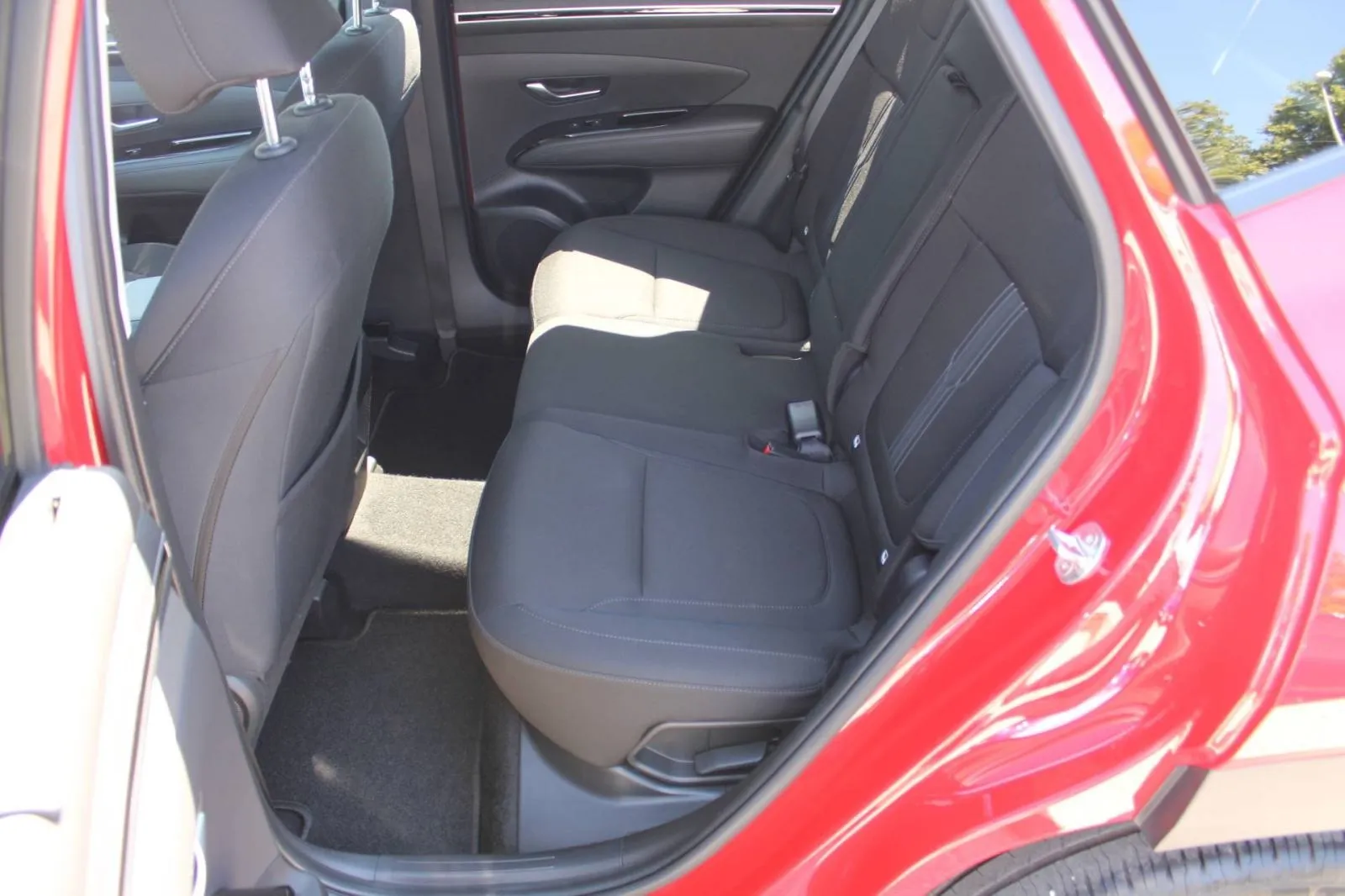 hyundai tucson 1.6 crdi automatik *led, navigacija, kamera* - slika 22