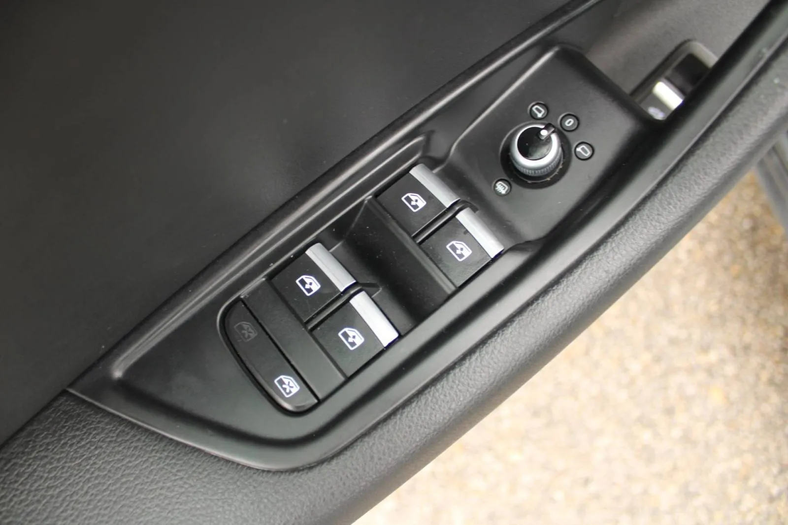 audi a4 avant 40 tdi quattro s-tronic s-line 204ks - slika 16