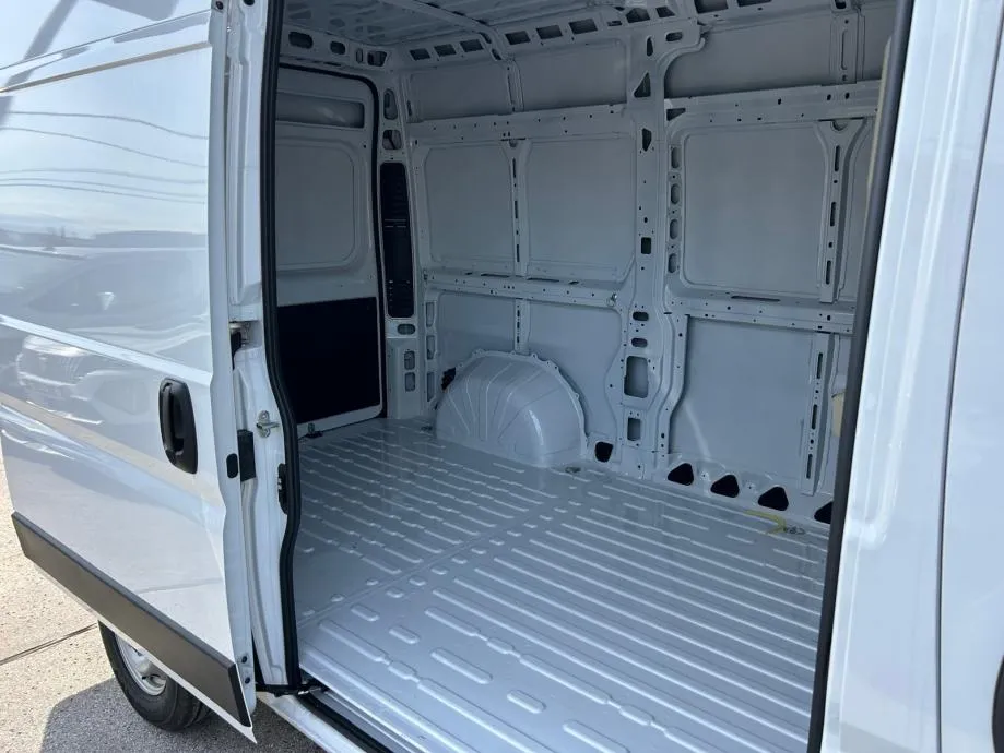 peugeot boxer furgon l2h2 2.2 hdi 120 - isporuka odmah!!! - slika 20