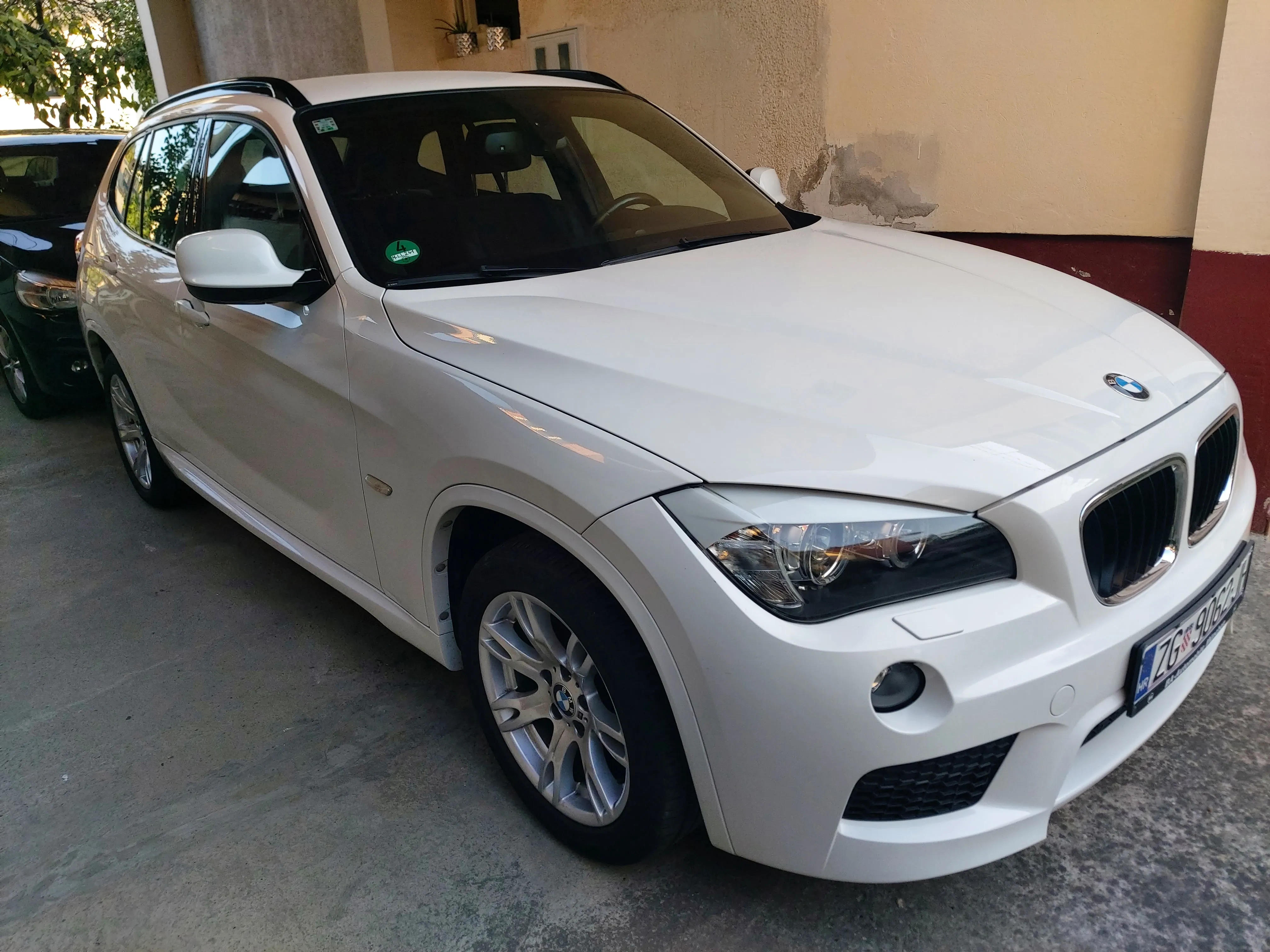 bmw x1 sdrive 18d 105 kw m-paket alcantara xenon 166 000km top stanje - slika 2