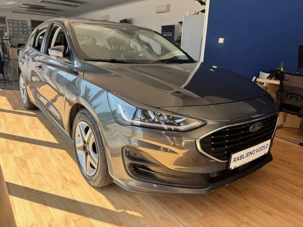ford focus 1.5 tdci 120 ks - slika 2