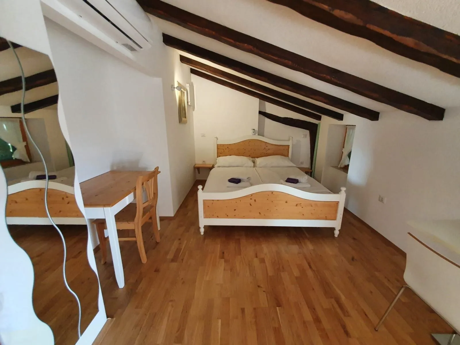 motovun-renovirana kamena kuća sa bazenom i apartmanom prodaje se - slika 17