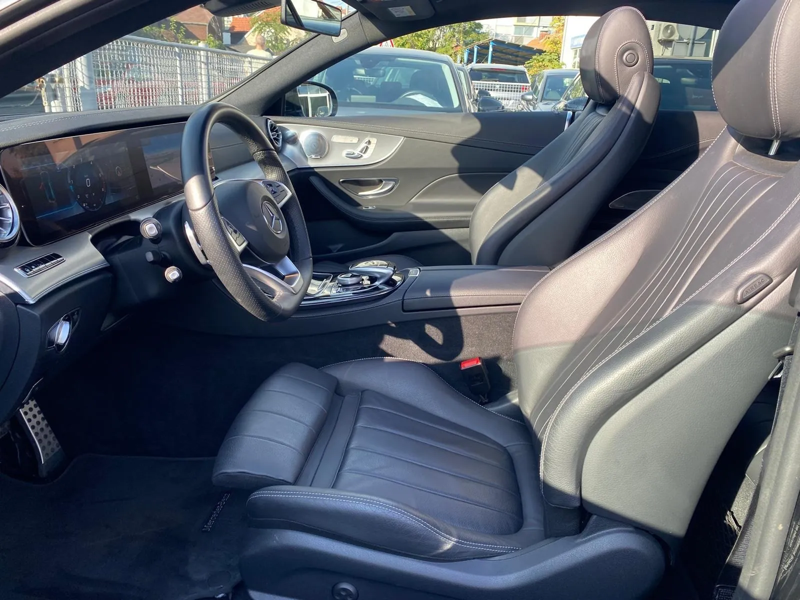 mercedes-benz e220d coupe amg-line 4matic, panorama, 4xgarancija - slika 4