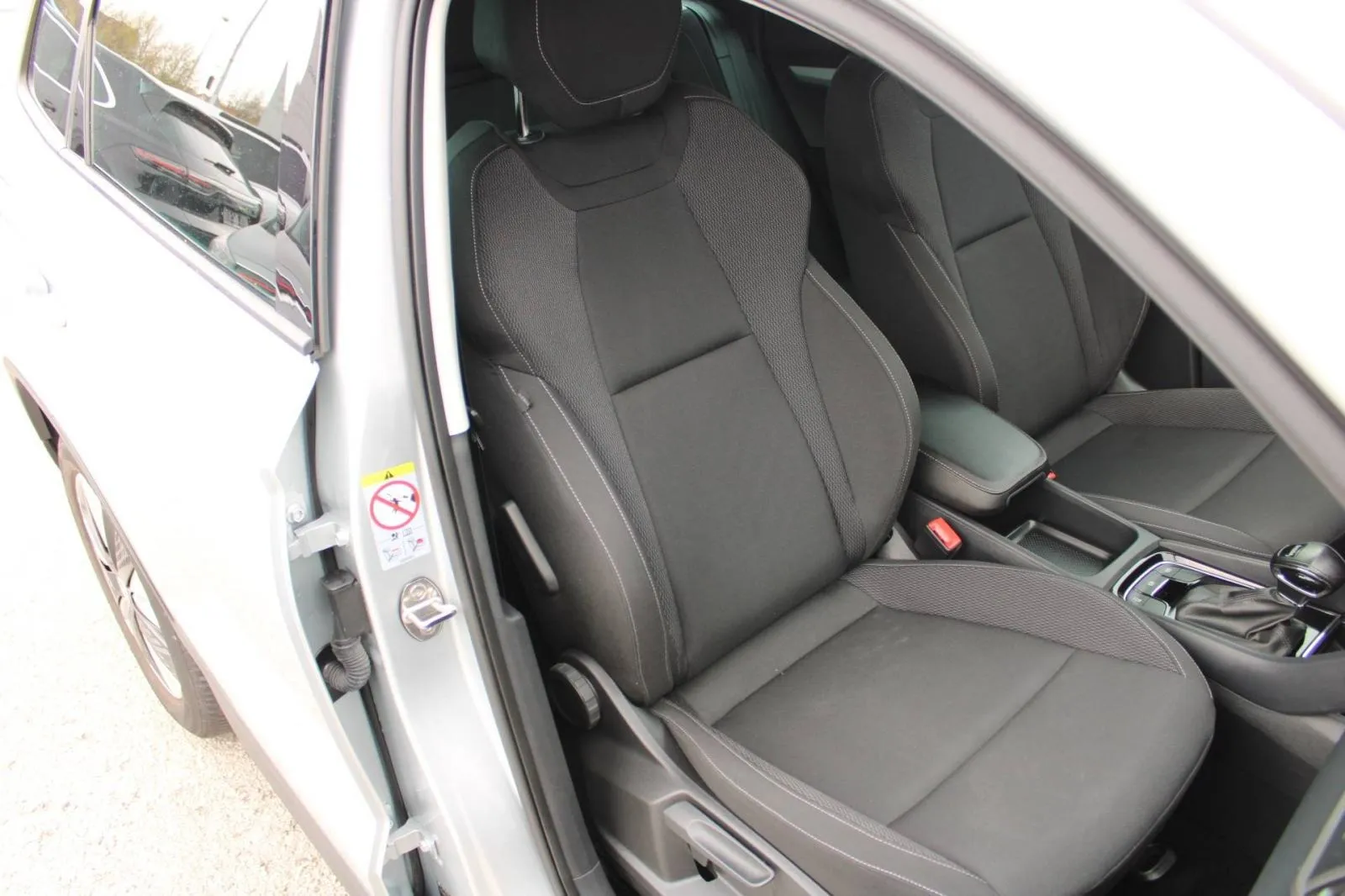 škoda karoq 2.0 tdi dsg *navigacija, kamera* - slika 16