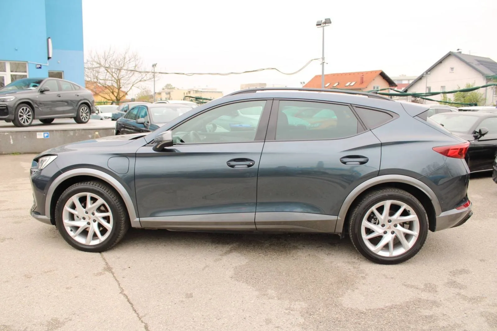 cupra formentor 1.4 e-hybrid dsg *led, navigacija, kamera* - slika 8