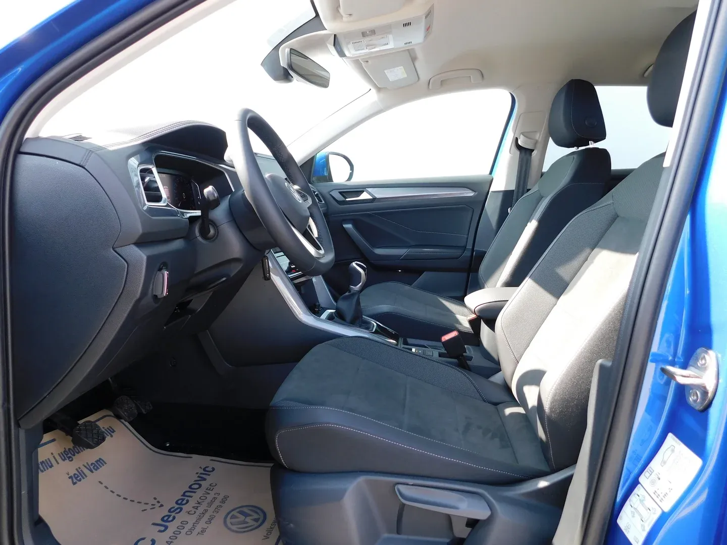 09232 volkswagen t-roc 2.0 tdi style - slika 7