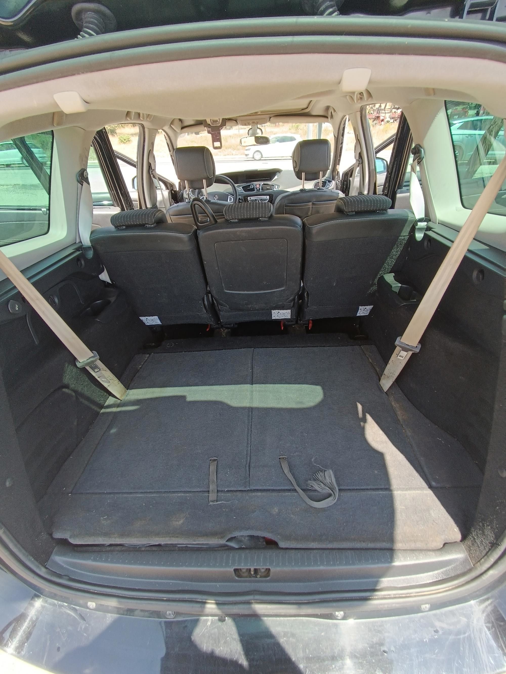 renault grand scenic 1,9 dci ,7 sjedala,klima,tempomat,bose ozvučenje - slika 9