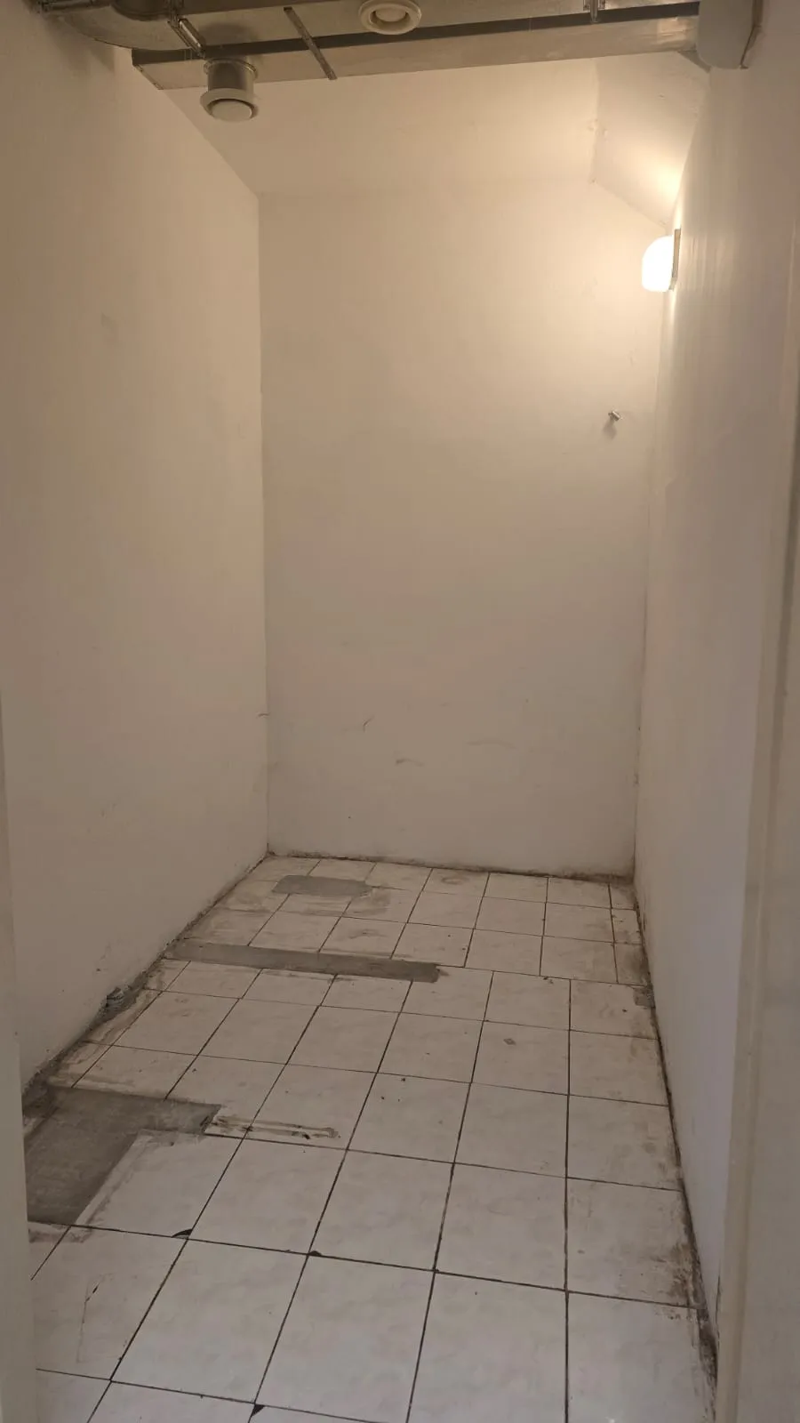 poslovni prostor 50m2 malešnica - slika 13