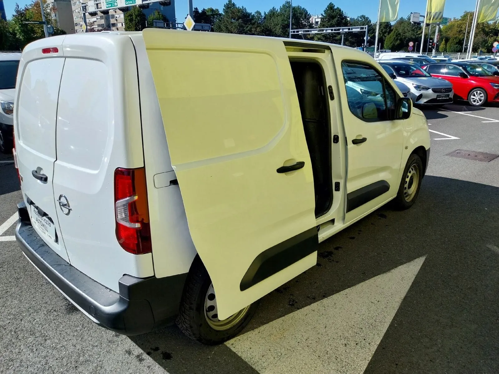 opel combo van l1h1 enjoy 1,5, 3 sjedala, 2021 god. - slika 12