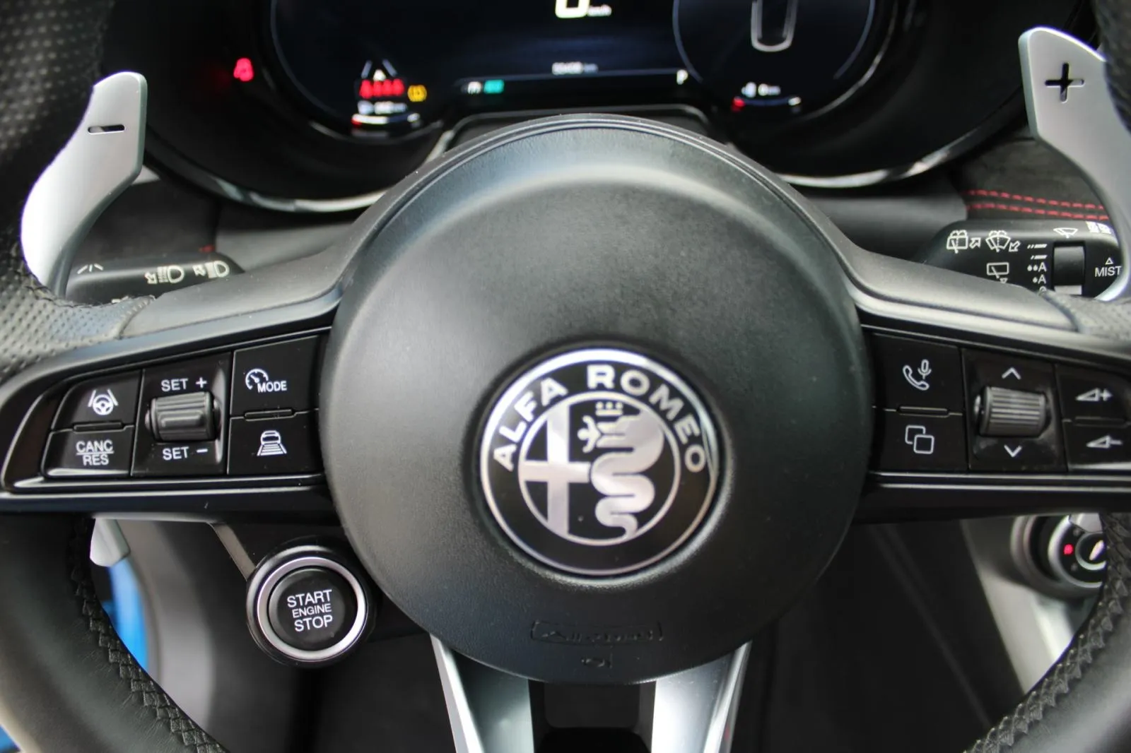 alfa romeo tonale plug in hybrid q4 veloce 280ks automatik - slika 15