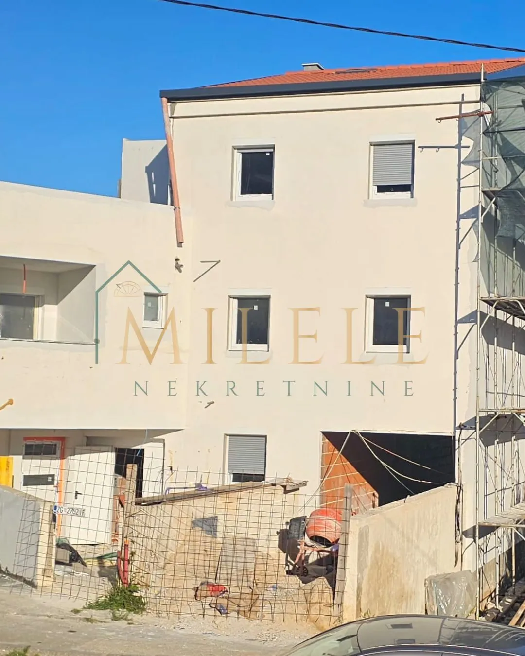 apartman na prodaju - slika 2