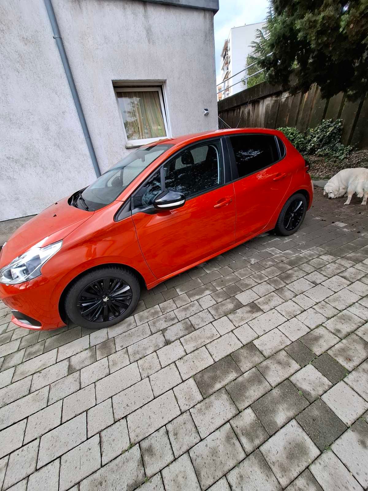 peugeot 208 1.2 puretech - slika 3