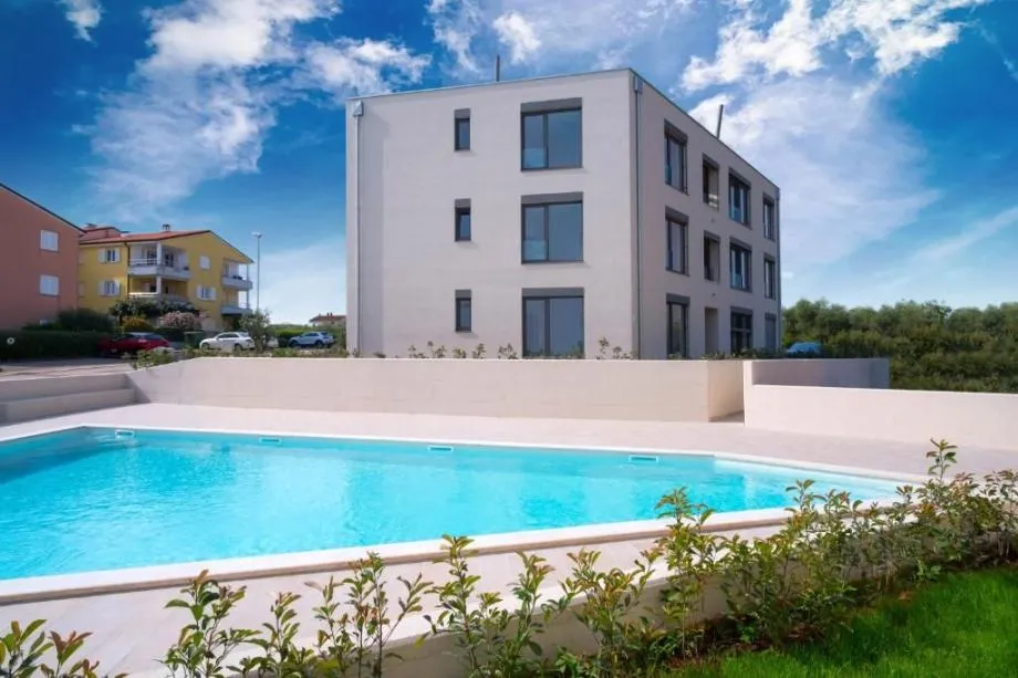 novigrad-stan na prodaji sa krovnom terasom (prodaja) - slika 7